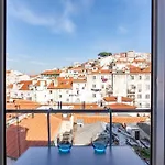 Mouraria I, Eco-duplex, French Balcony & Smart Check-in Апартаменти
