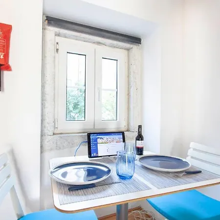 Mouraria I, Eco-duplex, French Balcony & Smart Check-in