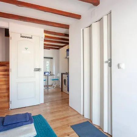 Mouraria I, Eco-duplex, French Balcony & Smart Check-in *