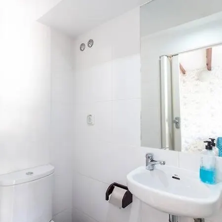 Mouraria I, Eco-duplex, French Balcony & Smart Check-in Lisboa