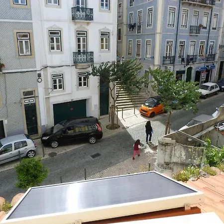 Apartman Mouraria I, Eco-duplex, French Balcony & Smart Check-in *