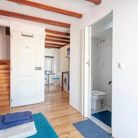 Mouraria I, Eco-duplex, French Balcony & Smart Check-in *