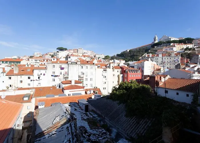 Mouraria I, Eco-duplex, French Balcony & Smart Check-in *