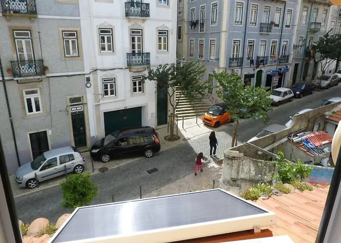 شقة Mouraria I, Eco-duplex, French Balcony & Smart Check-in *